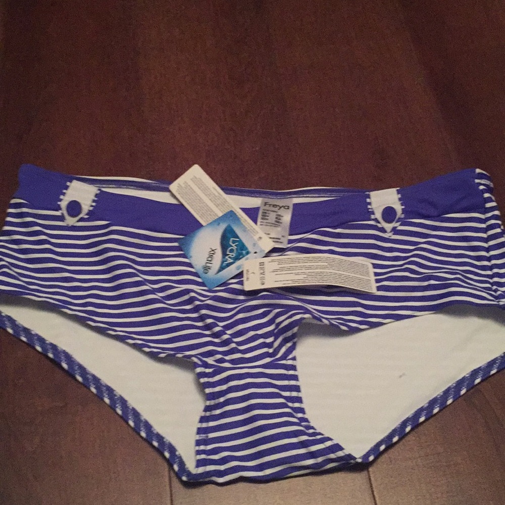 Swim shorts